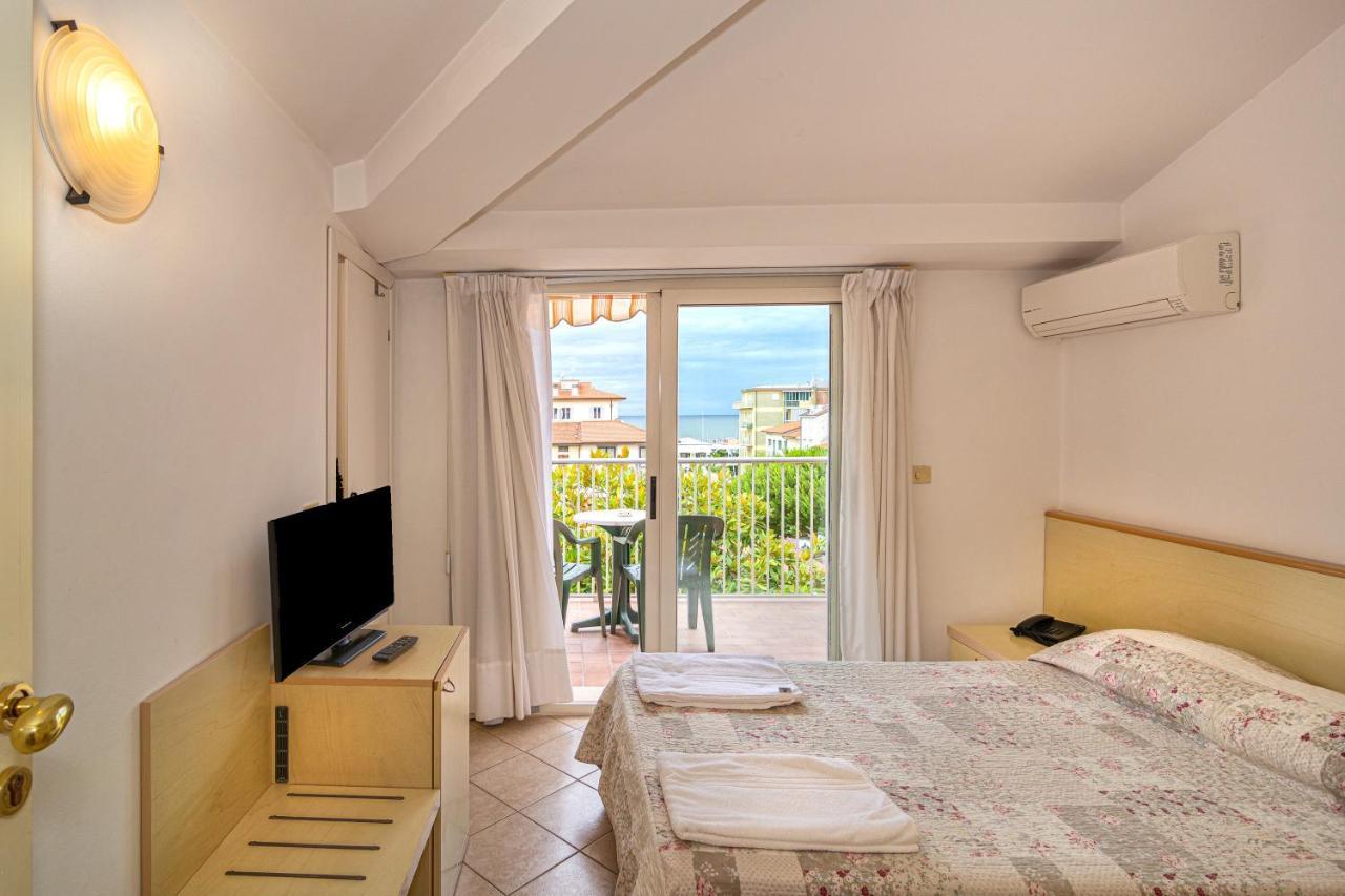 Florentia Hotel Lido di Camaiore Habitación foto