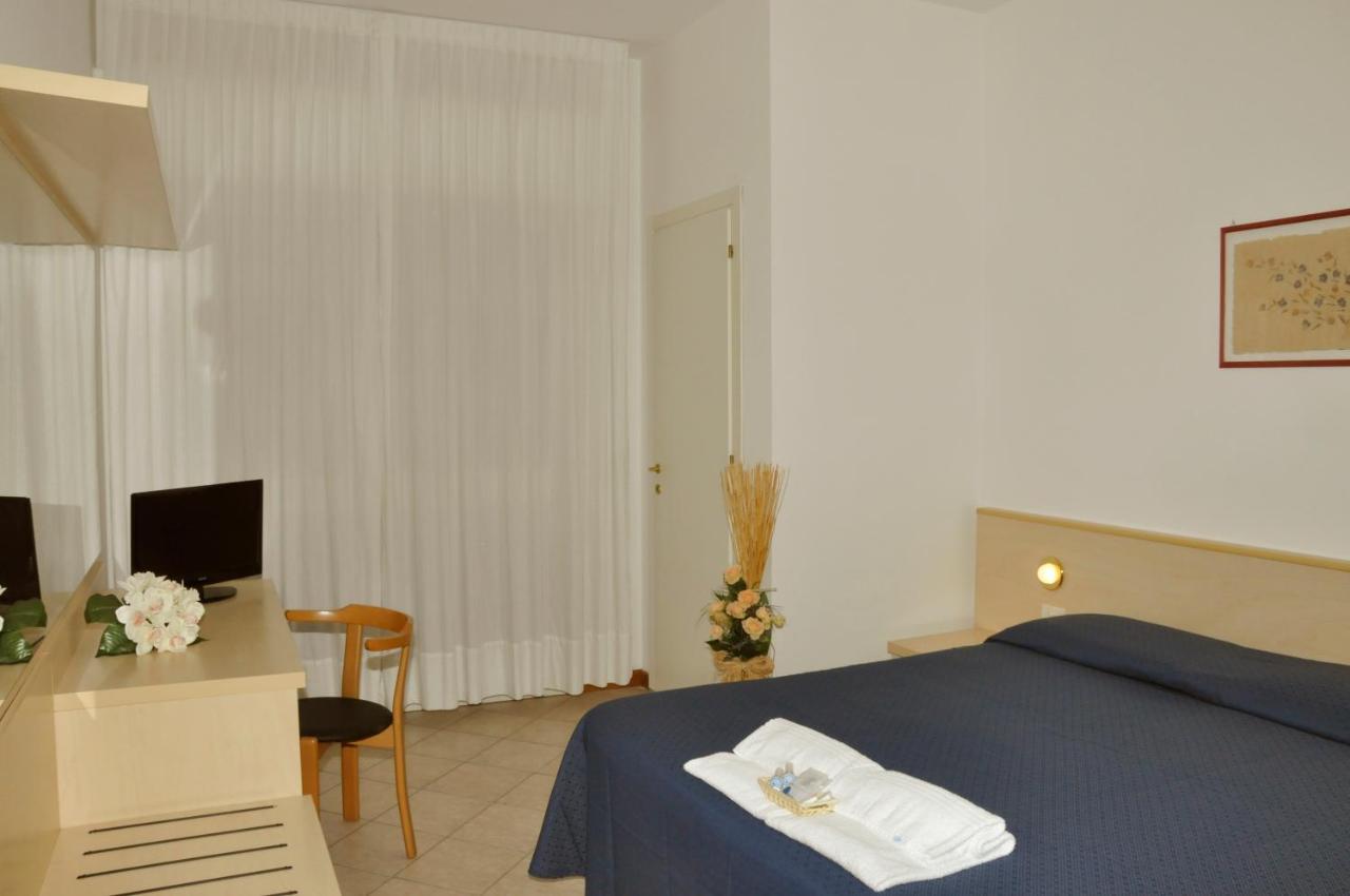 Florentia Hotel Lido di Camaiore Exterior foto